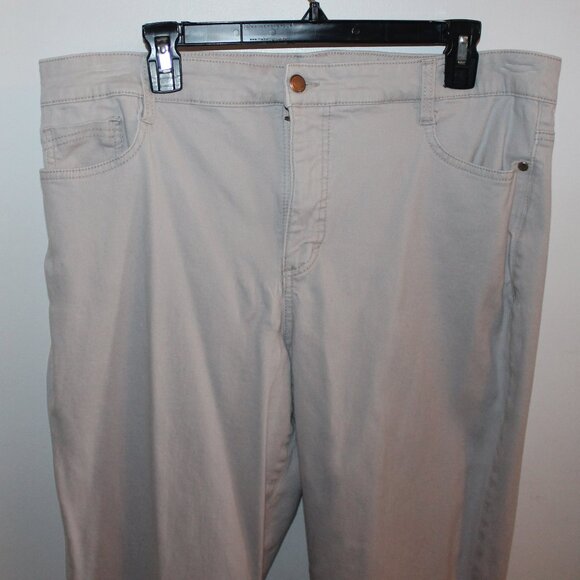 Bandolino Women's Pants - Cream - Picture 4 of 5